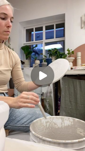 MiMOKO on Instagram: "So far it’s the Crescent vase coming out on top! Thank you for all your orders coming in 🤍 Here’s a little behind the scenes on how I glaze the right segment of this vase - a really enjoyable wabi sabi process, quite the antidote to my minimalist designs." Diy Wabi Sabi, Wabi Sabi Diy, Ikebana Vases Ceramics, Ceramic Vases Diy, Wabi Sabi Vase, Wabi Sabi Ceramics, Wabi Sabi Pottery, Wabi Sabi Art, Glazing Techniques