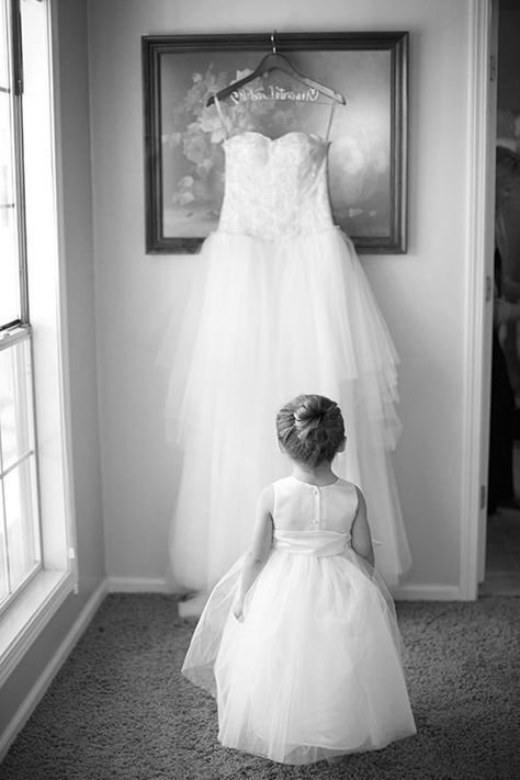 Wedding Portrait Poses, Wedding Picture Poses, Northern California Wedding, Wedding Photography Styles, Wedding Photos Poses, Wedding Preparation, Brides Wedding Dress, Ideal Wedding, Wedding Photography Poses