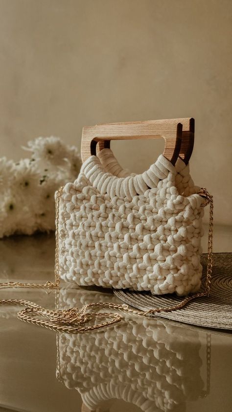 Macrame Bag Wooden Handle, Wooden Bag Handles, Macrame Bag With Wooden Handle, Makramee Bag, Macrame Gift Ideas, Macrame Crochet Bag, Crochet Bag With Wooden Handles, Bag With Wooden Handles, Macrame Handbag