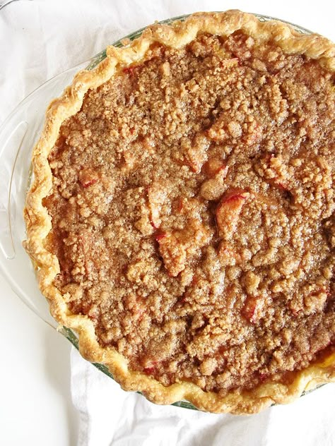 Rhubarb Sour Cream Crumble Pie Recipe Rhubarb Crumble Pie, Rhubarb Recipes Pie, Rhubarb Compote, Crumble Pie, Rhubarb Desserts, Rhubarb Crumble, Pie Crumble, Rhubarb Pie, Rhubarb And Custard