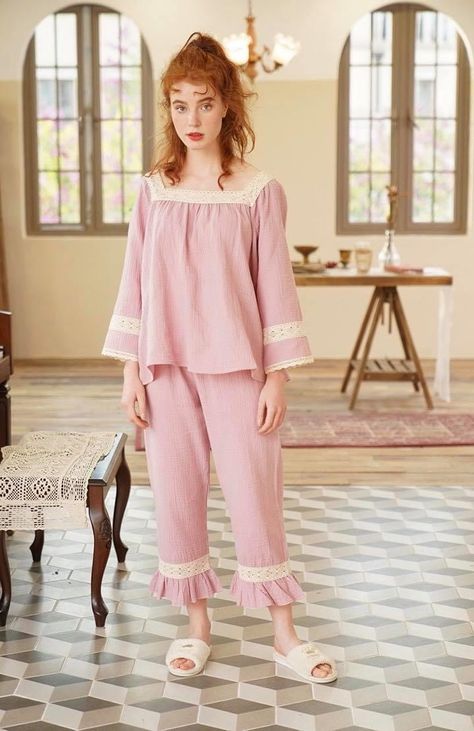 Loungewear Winter, Girls Night Dress, Cotton Night Dress, Long Blouse Designs, Pajama Fashion, Sleepwear Fashion, Stylish Maternity Outfits, Homewear Fashion