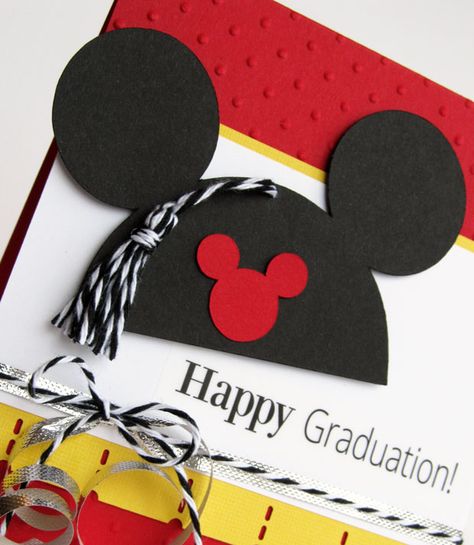 Crafty Girl Designs: A Disney Themed Graduation with SRM Stickers! Disney Graduation, Girl Graduation, Pre K Graduation, Disney Theme Party, Disney Cards, College Graduation Parties, Grad Cards, Preschool Graduation, Graduation Theme