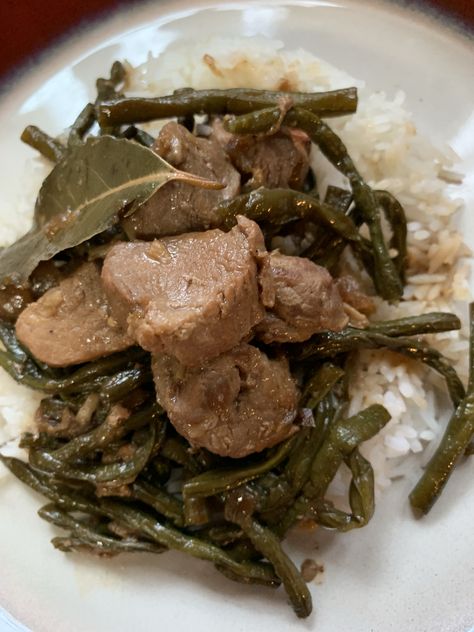 Pork adobo with Asian long beans on top of whit rice.( adobong sitaw ) Adobo With Rice, Long Beans, Pork Adobo, Long Bean, Filipino Cuisine, Good Foods, Adobo, Pretty Food, Steak