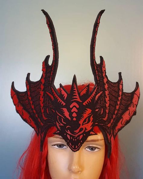 Dragon Head Piece, Dragon Headdress, Diy Dragon Costume, Shrek Jr, Wooden Dragon, Dragon Spirit, Dragons Love Tacos, Demon Wings, Dragon Mask