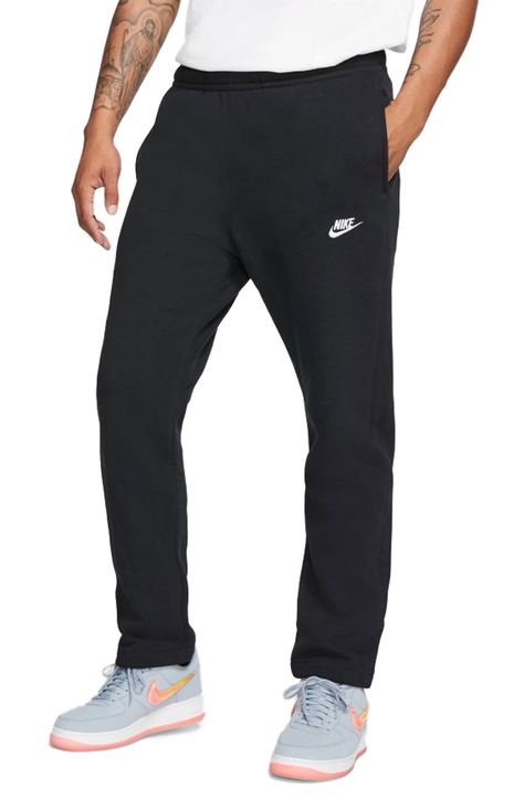 Mens Nike Outfits, Mens Nike Sweatpants, Nike Clothes Mens, Nike Sportswear Club Fleece, Nike Fleece, Nike Sweatpants, Mens Club, Jersey Pants, Fleece Sweatpants