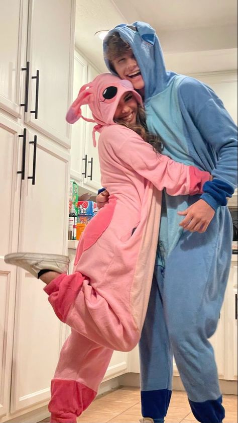 cute halloween stitch couple costume, angela and stitch halloween costumes, couple costume, stitch onesie, Onesie Pajamas for Adults Stitch Costume Cosplay, homewear onesie stitch, cute stitch merch Double Date Halloween Costumes, Couples Sleepover, Couple Pijama, Couples Items, Matching Pjs For Couples, Photos Couple Mignon, Matching Stuff, Halloween Sleepover, Stitch Costume