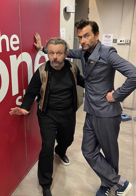 David Tennant And Michael Sheen, Old Married Couple, Martin Sheen, David Michael, Good Omens Book, Terry Pratchett, Michael Sheen, The One Show, Neil Gaiman