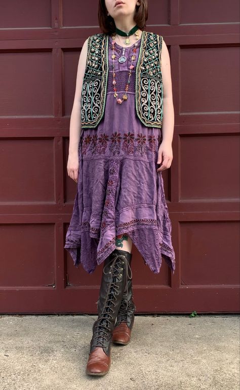 Whimsigoth style outfit, 90s dress, 60s velvet vest, lace up boots Whimsigoth Vest Outfit, Wizard Outfit Aesthetic, Pink Whimsigoth Outfit, 90s Vest Outfits, 90s Whimsigoth Outfits, Dark Purple Outfit, Whimsy Goth Outfit, 60s Goth, Faybelle Thorn