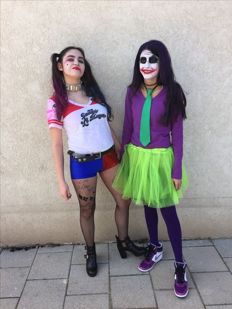 #Harley #Quinn and #joker #bestfriend #costume #couple Duo Spirit Week, Joker And Harley Costumes, Two Face Costume, Fnl Themes, Teen Halloween Costumes, Harley Costume, Joker Girl, Friend Halloween Costumes, Joker Halloween Costume