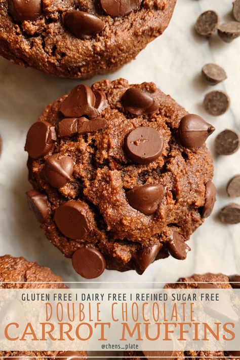 Double Chocolate Carrot Muffins — Chen's Plate Chocolate Carrot Cake, Carrot Zucchini Muffins, Carrot Muffin Recipe, Heathy Snack, Carrot Bread, Banana Oatmeal Muffins, Carrot Muffins, Chocolate Banana Muffins, Banana Chocolate Chip Muffins