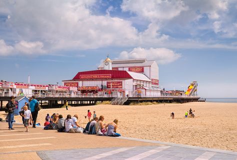 British Coastline, Norfolk England, British Seaside, Norfolk Coast, Great Yarmouth, Beach Walk, Norfolk, Wellington, The Golden