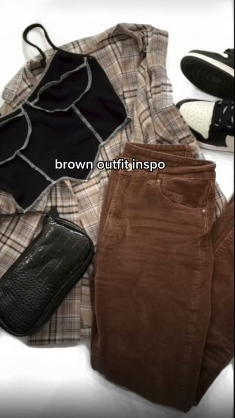 Brown Flare Pants Outfit Winter, Brown Corduroy Flare Pants Outfit, Brown Corduroy Pants Outfit Women, How To Style Brown Corduroy Pants, Dark Brown Corduroy Pants Outfit, Brown Courdory Pants Outfit, Flare Pants Outfit Winter, Corduroy Flare Pants Outfit, Brown Flare Pants Outfit