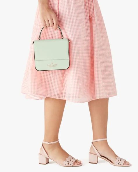 Discover great products at the best prices at Dealmoon. Kate Spade Staci Square Crossbody. Price:$71.76 at Kate Spade Surprise Sale Kate Spade Staci, Square Crossbody Bag, Kate Spade Crossbody Purse, Mini Crossbody Purse, Kate Spade Outlet, Vanilla Latte, Kate Spade Wallet, Black Leather Bags, Kate Spade Handbags