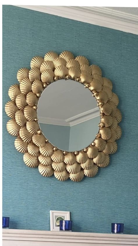 Seashell Art Diy, Mirror Decor Ideas, Art Coquillage, Seashell Projects, Mirror Crafts, Shell Crafts Diy, Diy Wall Art Decor, Art Decor Diy, Diy Crafts Room Decor