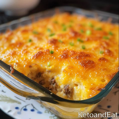 Keto Recipes Eggs, Carnivore Diet Breakfast Casserole, Easy Carnivore Breakfast, Carnivore Egg Casserole, Carnivore Egg Bake, Carnivore Breakfast Ideas Easy, Conivore Diet Recipes, Carnivore Breakfast Casserole, Beef Breakfast Casserole