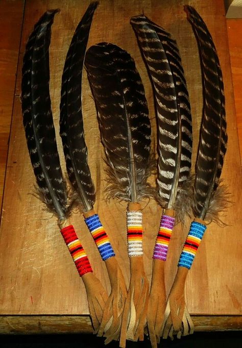 Smudge Feathers Diy, How To Make A Feather Smudge Fan, Beaded Eagle Feathers, Beaded Smudge Feather, Horse Hair Braiding, Feather Hair Pieces, Smudging Feathers, Feather Diy, Feather Fan