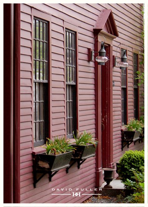 TheFullerView - red house Black Window Trim, Old House Exterior, Black Window Trims, Salt Box House, Early American Homes, Colonial House Exteriors, Green Shutters, Red Houses, Saltbox Houses