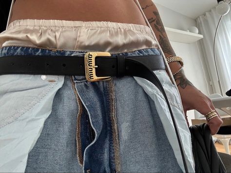 Buckle Aesthetic, Miu Miu Belt, Insta Photo, Vintage Store, Fashion Killa, Fitness Inspo, Simple Outfits, Runway Fashion, Miu Miu