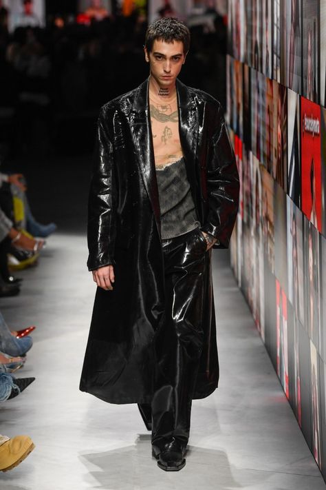 Diesel Fall 2024 Ready-to-Wear Runway, Fashion Show & Collection Review [PHOTOS] Glenn Martens, Leather Fashion Men, Mens Fashion Editorial, Runway Outfits, Men Fashion Show, Outfit Plan, Show Collection, Fashion Portfolio, Fashion Show Collection