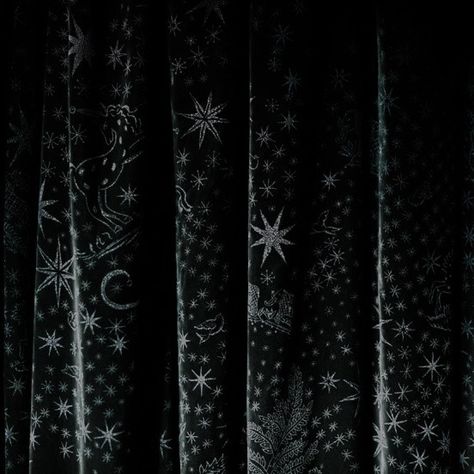 Night Court Aesthetic, Court Aesthetic, Night Court, Book Cafe, Throne Of Glass, House In The Woods, Aesthetic Iphone Wallpaper, Book Aesthetic, House Interior