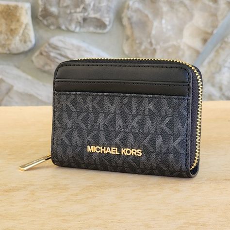 Michael Kors Jet Set Logo MD Card Case Wallet Black Micheal Kors Wallet, Card Case Wallet, Michael Kors Wallet, Black Wallet, Yellow Leather, Signature Print, Zip Wallet, Kors Jet Set, Michael Kors Handbags