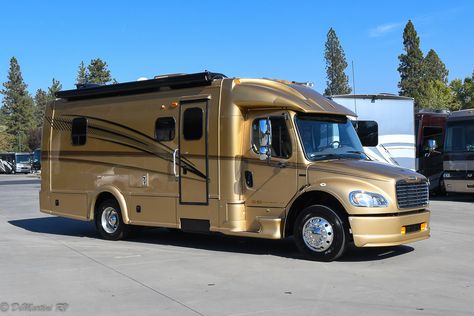 Custom Rv Motorhome, Diesel Motorhomes For Sale, Used Rv For Sale, Airstream Motorhome, Used Motorhomes For Sale, Jayco Rv, Basement Movie Room, Cool Rvs, Airstream Rv