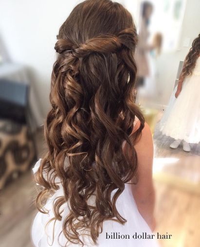 Graduation Hair For Kids, First Communion Hairstyles Half Up, Flower Girl Hairstyles Half Up, First Communion Hairstyles With Veil, Communion Hairstyles With Veil, First Holy Communion Hairstyles, Holy Communion Hairstyles, Hairstyles For Long Curly Hair, Wedding Hairstyles For Girls