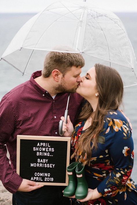 April Showers Pregnancy Announcement Baby Due In April Announcement, April Due Date Announcement, April Pregnancy Announcement Ideas, April Pregnancy Announcement, April Baby Announcement, Spring Pregnancy Photoshoot, Spring Pregnancy Announcement Ideas, Spring Pregnancy Announcement, Hannah Ann