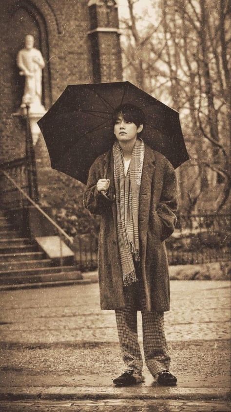 Retro Taehyung, Old Taehyung, Tae Vintage, Taehyung Vintage, Umbrella Photoshoot, Kim Seokjin Birthday, Prince Aesthetic, J-hope Photoshoot, Kafka On The Shore