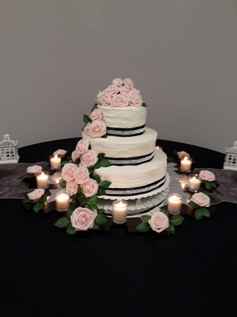 Blush And Black Wedding Cake, Pink Black And White Wedding Ideas, Blush And Black Wedding, Black Wedding Cake, Light Pink Wedding, Black Wedding Cakes, Pink Wedding Cake, Light Pink Rose, Wedding Vision