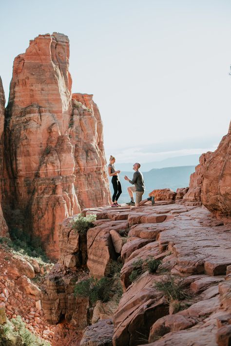 Arizona Proposal Ideas, Proposal Ideas Hiking, Hike Proposal Ideas, Colorado Proposal Ideas, Hiking Proposal Ideas, Proposal In Nature, Proposal Ideas Nature, Mountain Proposal Ideas, Nature Proposal Ideas