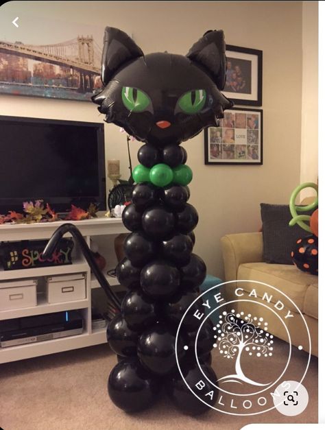 Ghost Balloon Columns, Halloween Balloon Columns, Halloween Balloon Wall, Halloween Balloon Ideas, Halloween Balloon Decorations, Halloween Balloon Decor, Decoration With Balloons, Balloon Archway, Cat Balloon