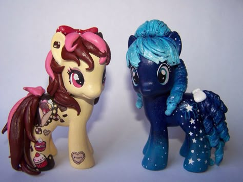 Mlp Custom, My Little Pony Figures, Custom Lps, Mlp Memes, Kids Tv Shows, Painted Pony, Custom Horse, Mlp Equestria Girls, My Little Pony Characters