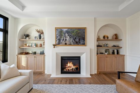 Engelsma Homes | These arched built-ins are a stunning part of this living room. They add a nice modern touch and pair perfectly with the arched headers… | Instagram Arched Built Ins, Built In Around Fireplace, Living Room Built Ins, Living Tv, Fireplace Built Ins, Family Room Fireplace, Living Room Design Inspiration, Home Design Living Room, New Home Construction