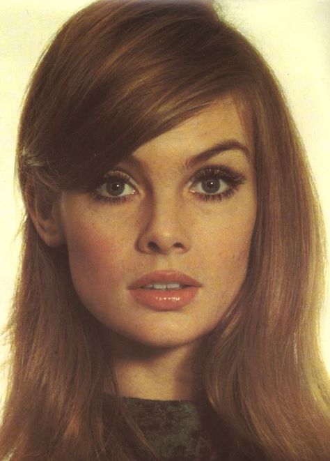 1960s Makeup, 60s Makeup, 70s Makeup, Jean Shrimpton, 60s Hair, Retro Makeup, Vintage Makeup, Make Up Looks, 인물 사진