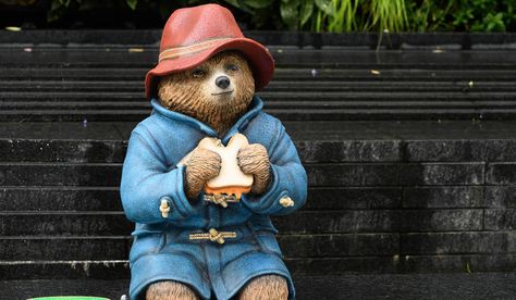 Bear Bench, Liverpool One, Secret London, Bear Statue, Travel Crafts, Day Trips From London, Paddington Bear, Ghost Tour, London Skyline