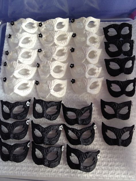 Black and white masquerade theme Masquerade Quinceanera Ideas, Black And White Masquerade, Sweet Sixteen Party Themes, White Masquerade, 14th Birthday Party Ideas, Sweet 16 Themes, Black White Parties, Masquerade Theme, Dance Decorations