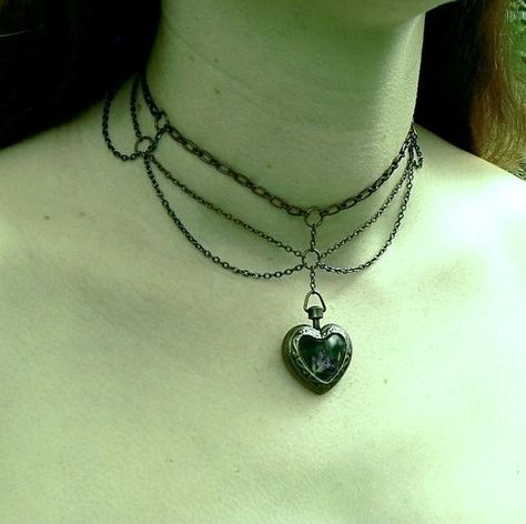 Gothic Prom Jewelry, Grunge Prom, Nice Rings, Whimsical Gothic, Colar Chocker, Grunge Jewelry, Jewelry Gothic, Prom Accessories, Indie Jewelry