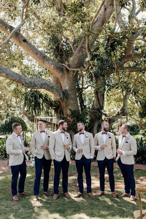 Tux With Pocket Square, Men’s Wedding Party Attire, Bush Wedding Groomsmen, Country Style Wedding Mens Attire, Groomens Attire Rustic, Groom Groomsmen Attire, Groomsmen Ideas Attire, Mens Wedding Suits Rustic, Mens Groomsmen Outfits