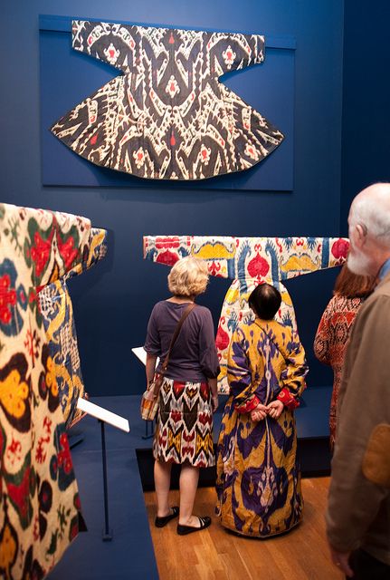 Antique Uzbek Ikats inTextile Museum... Opening Reception for Colors of the Oasis. Eclectic Clothes, Ikat Scarf, Uzbek Ikat, Ombre Purple, Asian Textiles, Global Textiles, Textile Museum, The Oasis, Folk Dresses