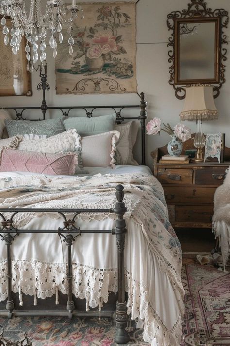 Shabby Chic Aesthetic, Bohemian Twist, Shabby Chic Bedroom Furniture, Shabby Chic Bedroom, Chic Aesthetic, Shabby Chic Bedrooms, Cozy Room Decor, Dreamy Bedrooms, Dream Room Inspiration