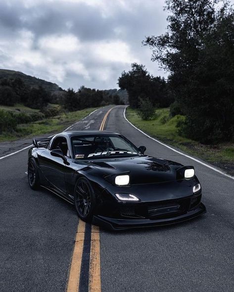 Aesthetics 🖤   @dannyrx7  📸 @calicarclique #jdm #supercars #rx7 #mazda #iconiccars #car #cars Rx7 Mazda, Mazda Rx 7, Best Jdm Cars, Drifting Cars, Gt Cars, Rx 7, Mazda Rx7, Mazda Miata, Best Luxury Cars