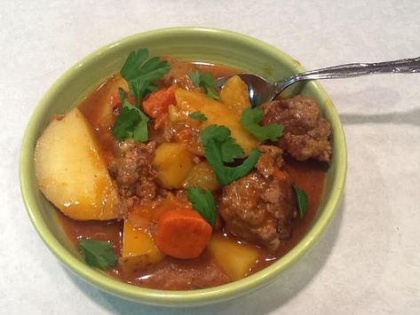 Hearty Amish Meatball Stew - DELICIOUS - Amish365.com Chicken Corn Casserole, Meatball Stew Recipe, Chili Casserole, Meatball Stew, Cornbread Salad, Pot Noodle, Condensed Tomato Soup, Amish Recipes, Supper Recipes