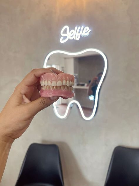 Aesthetic Dental Pictures, Dentist Office Aesthetic, Aesthetic Dental Clinic, Dentistry Decoration, Dental Logo Design Dentistry, Female Dentist Aesthetic, Dental Student Aesthetic, Dentist Aesthetic, Dentistry Aesthetic