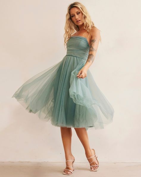 Just Me Being Me 💋⁠Swingin' It Midi Dress Sage #sageandpaige Prom Dresses Midi, Red Dress Day, Being Me, Rompers Dressy, Dress Sage, Jumpsuit Dressy, Bottom Design, Strapless Tops, Green Midi Dress