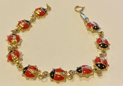 It’s difficult to find this high quality 18ct bracelet with full ladybug Size in pictures In very good condition Bug Bracelet, Ladybug Bracelet, Thrift Finds, Fine Jewelry Bracelets, Lady Bug, Jewellery And Watches, Fine Jewelry, Charm Bracelet, Bracelet