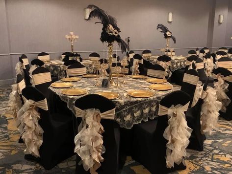 Masquerade Quinceanera Ideas, Masquerade Ball Aesthetic, Masquerade Ball Decorations, Masquerade Party Themes, Mascarade Ball, Sweet 16 Masquerade Party, Great Gatsby Prom, Mascarade Party, Masquerade Decorations