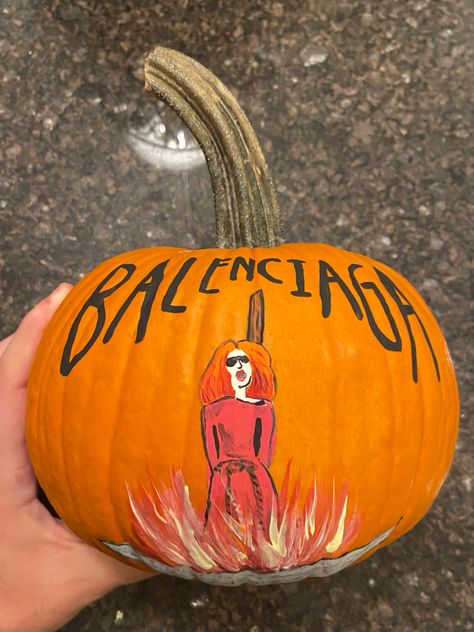 Ahs Pumpkin, Pumpkin Carving Idea, Frances Conroy, Ahs Coven, American Horror Story Coven, Painted Pumpkin, Pumpkin Halloween Decorations, Pumpkin Seasoning, Pumpkin Halloween