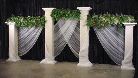 Simple Greek Party Theme, Wedding Columns, Do It Yourself Decoration, Toga Party, Prom Themes, Prom Decor, Prom Theme, Greek Wedding, Ceremony Backdrop