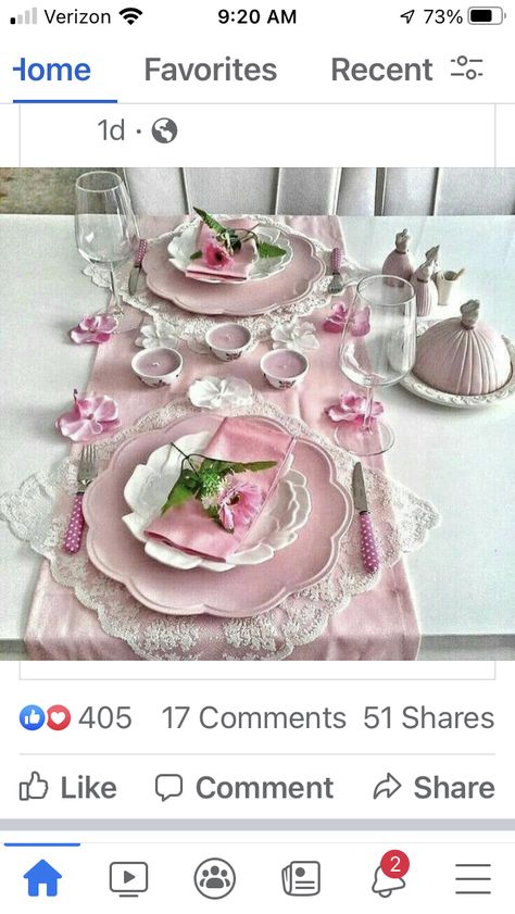 Couleur Rose Pastel, Pink Dishes, Tea Party Table, Tafel Decor, Table Setting Decor, Dinner Table Decor, Beautiful Table Settings, Pink Table, Pretty Tables